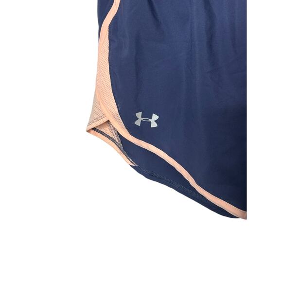 Under Armour Heat Gear Loose Fit Blue & Pink Women's Shorts Size Medium - Picture 6 of 6